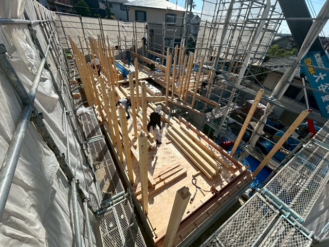 大阪のコートハウス　上棟しました！